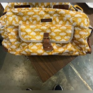 STORY HORSE DUFFLE BAG IN GREAT CONDITION